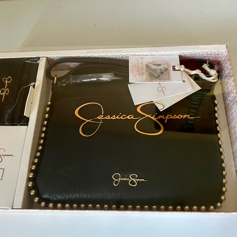 Jessica Simpson crossbody handbag Gift Set